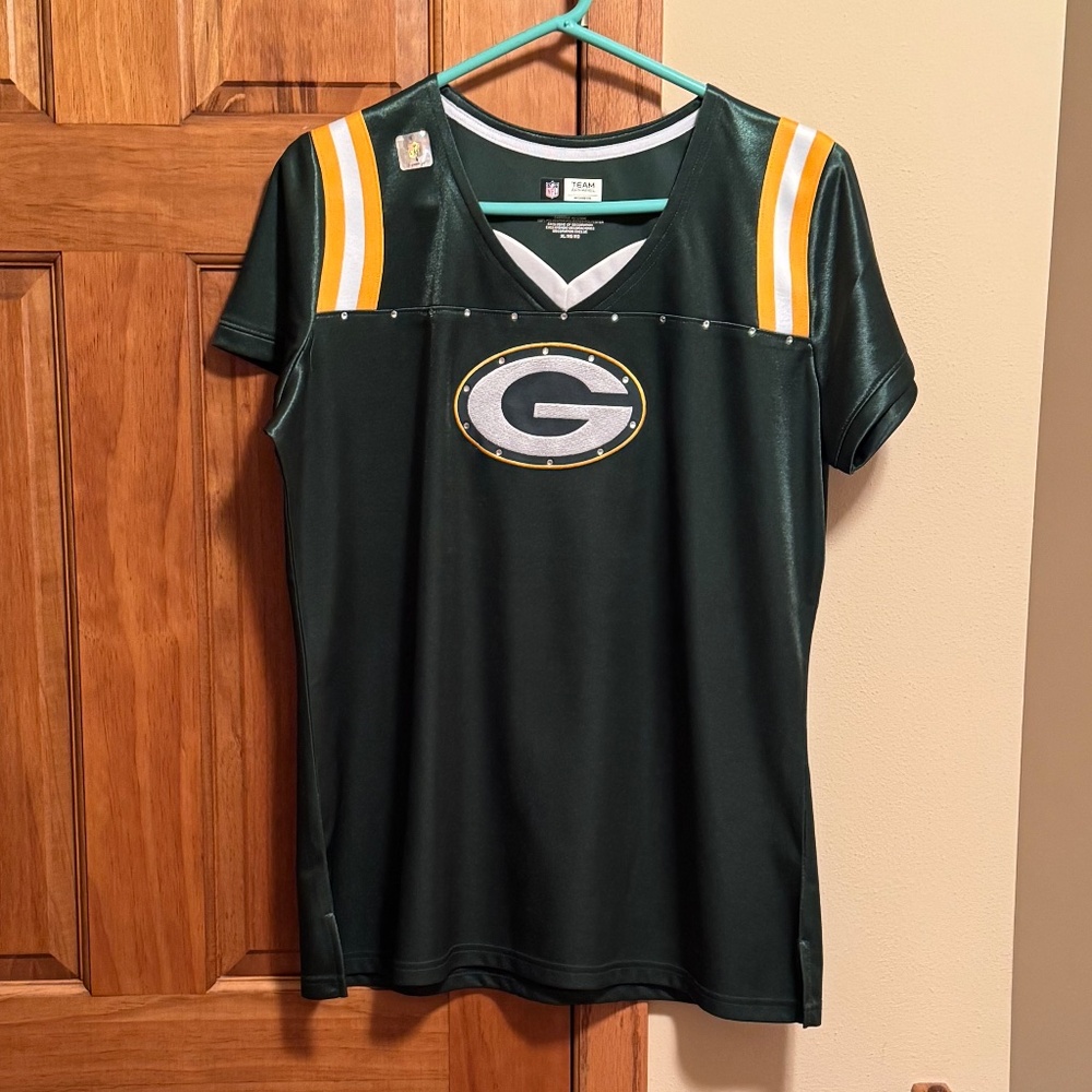 Green Bay Packer Women's Shirt - Size XL